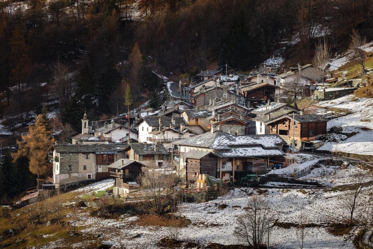 ヴァルトゥルナンシュHellochalet - Chalet Grene Typical House With Garden - 1Km Cabelcarアパートメント エクステリア 写真